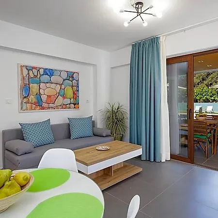 Coconut Palm Paradise 4*