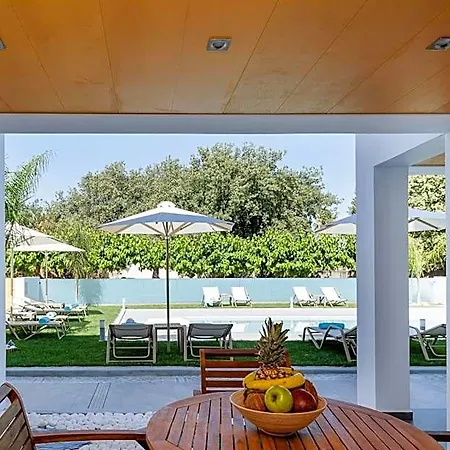 Coconut Palm Paradise Rethymno